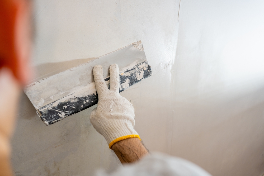 Plastering & Screeding in Bromley